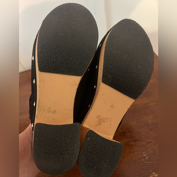 Chase and Chloe brand Black suede Clogs with Wooden Heel size 6.5 - Picture 7 of 9